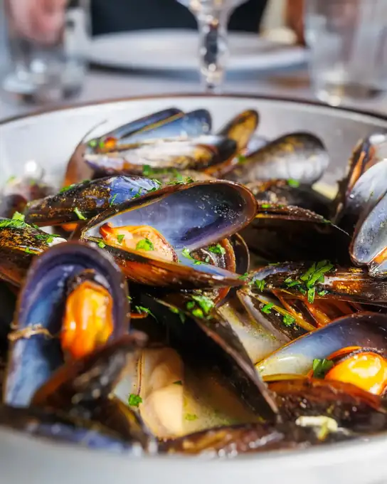 Impepata di cozze al prezzemolo